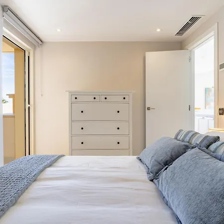 Infinity Blue Penthouse Holiday home *